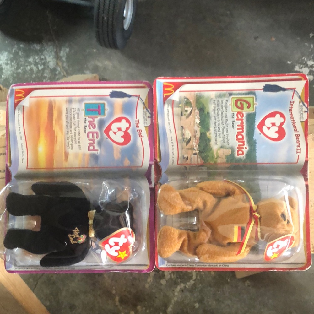 GIFTED TO MY 8 year old. 🤷‍♂️ ALL GONE! NIB VTG 90’s Beanie Babies 2 of 11